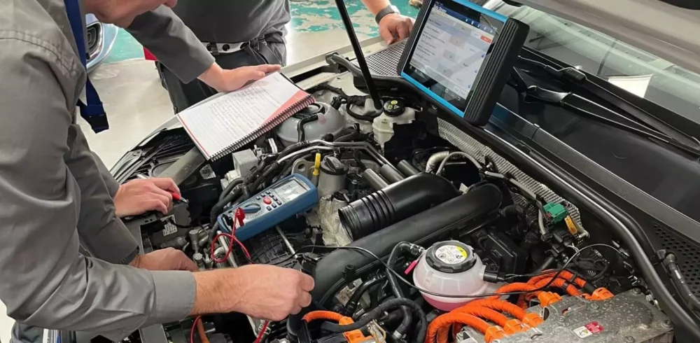 A Guide to Electric Vehicle Technician Training